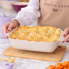 Mason Cash In the Meadow Medium Rectangular Baker